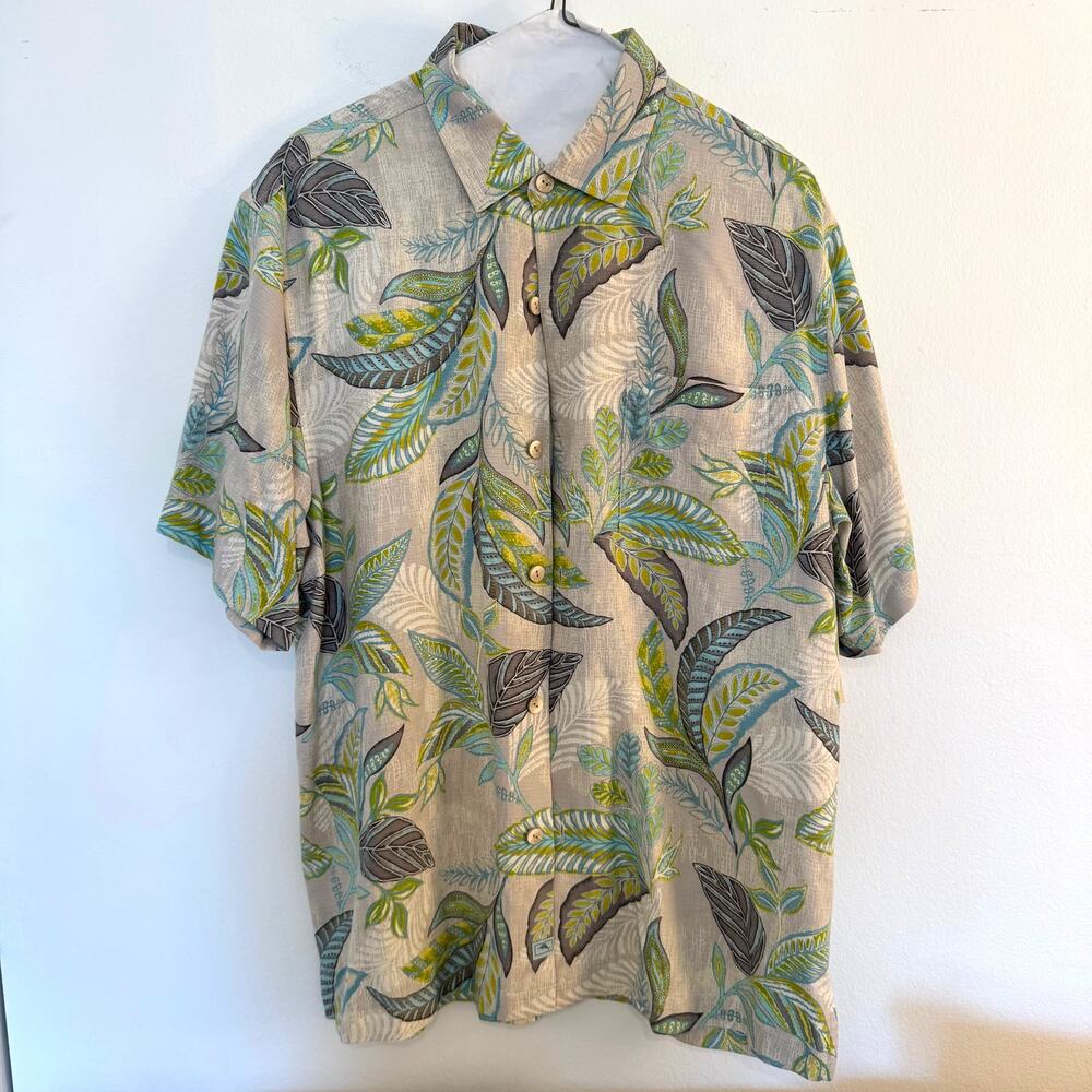 NWT Tommy Bahama 100% Silk Tropical Leaf Camp Hawaiian Shirt Beige Green Blue M